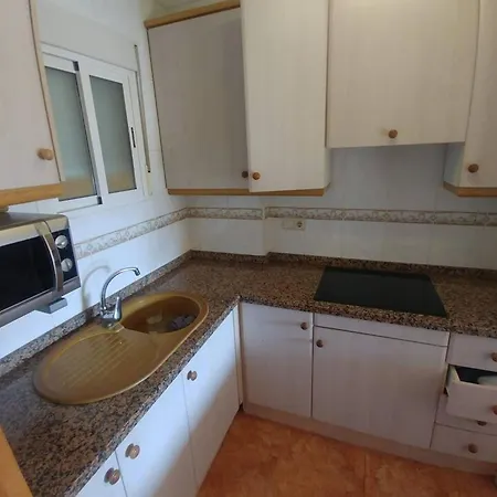 דירה 2 Bedrooms With Shared Pool And Wifi At Carrer Britania 10 1 Km Away From The